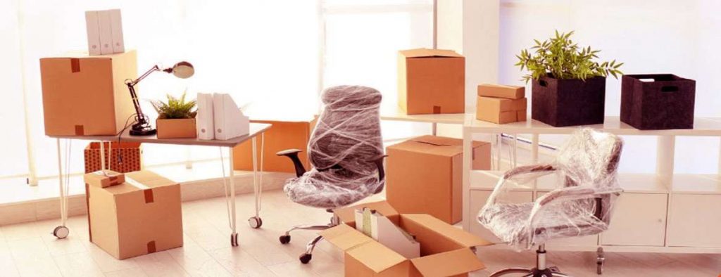 Movers for office furniture in Umm al Quwain