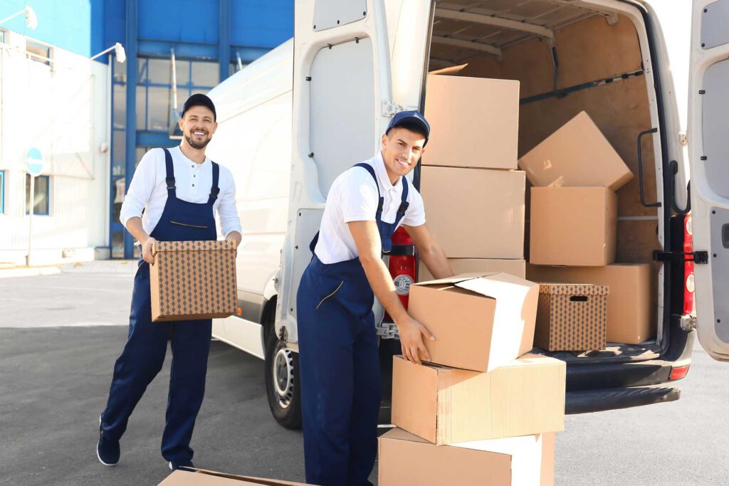 Cheap movers and packers in Al Ain loading moving truck