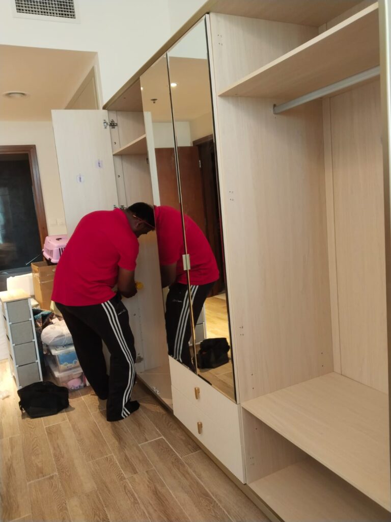 How to Pack Fragile Items Safely in Dubai